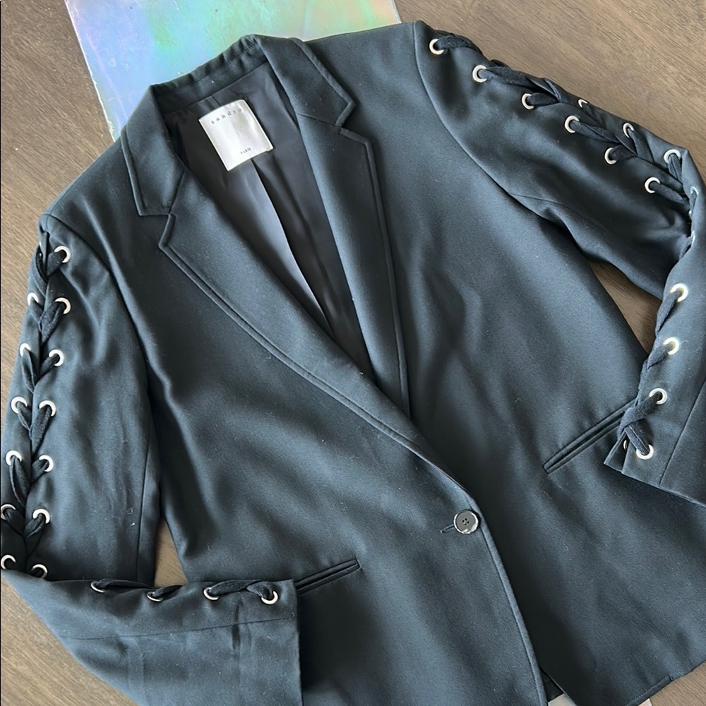 🩶 Sandro Black Lace-Up Sleeve Blazer 🩶
